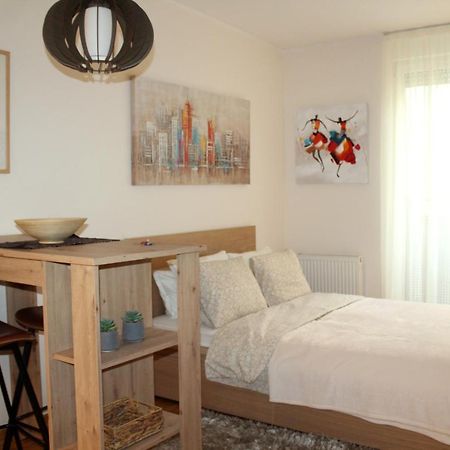 Downtown Apartment Нови-Сад Экстерьер фото
