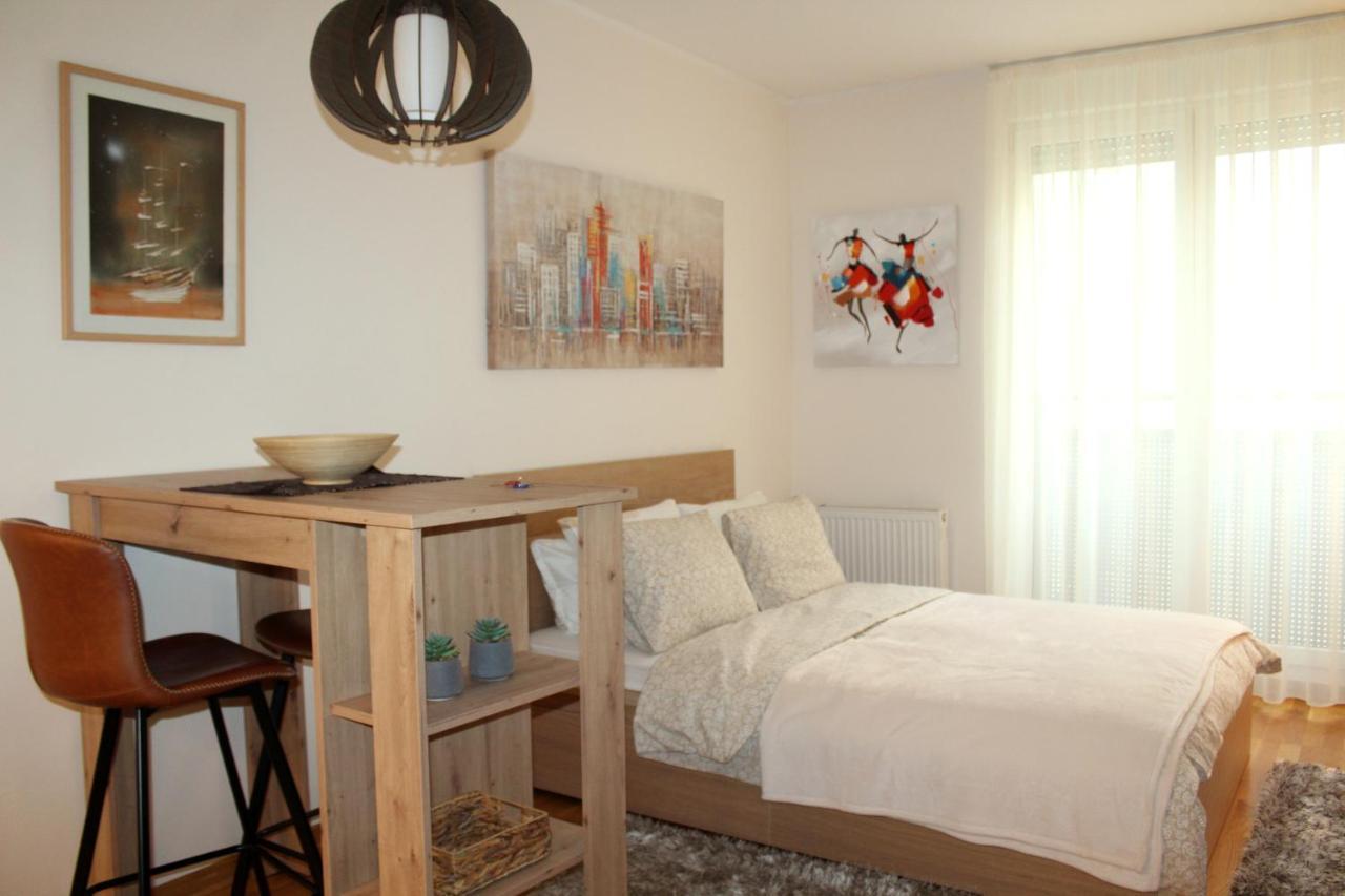 Downtown Apartment Нови-Сад Экстерьер фото