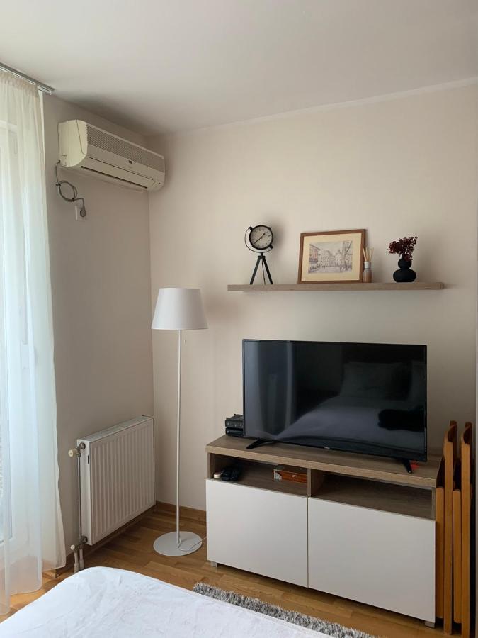 Downtown Apartment Нови-Сад Экстерьер фото